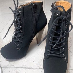 Black platforms